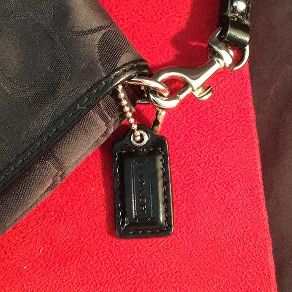 Coach Signature wristlet/clutch - Picture 3 of 10